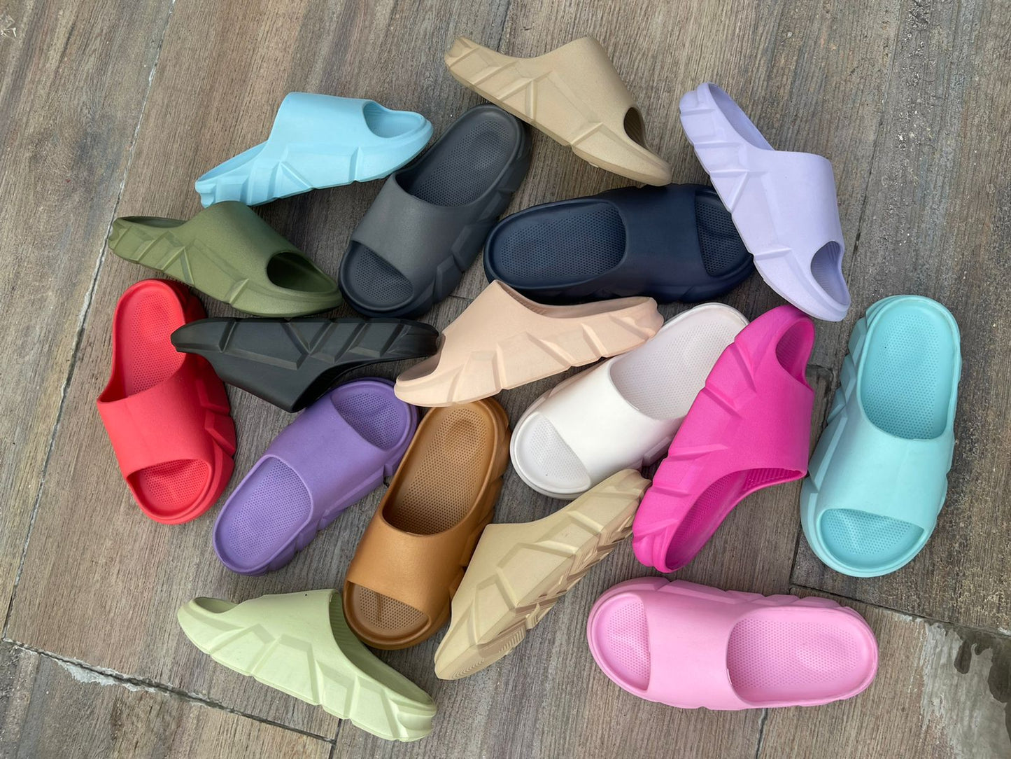 Pantuflas de Nube Cómodas e Antideslizantes